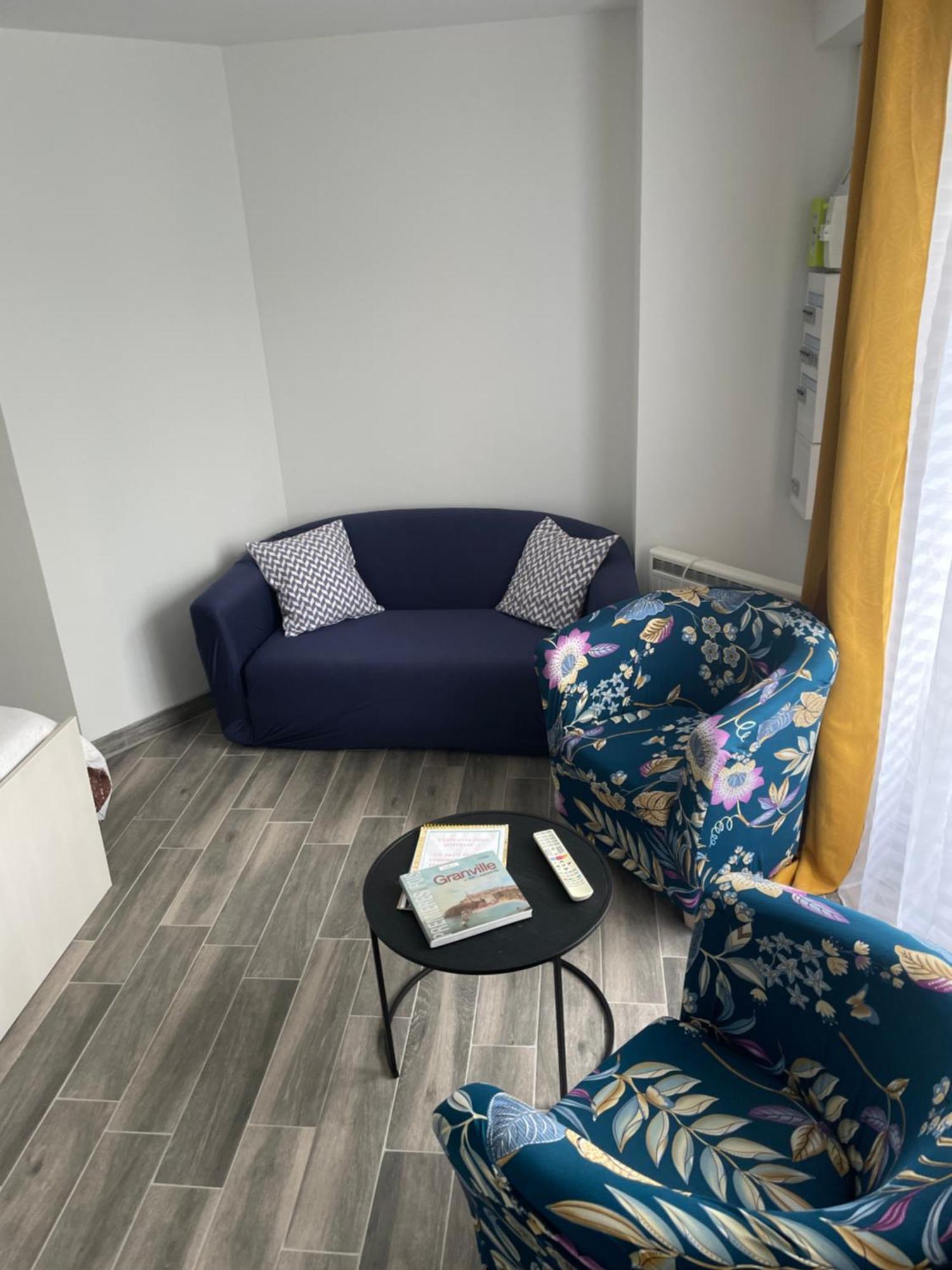 Appartement Rdc Гранвил Екстериор снимка